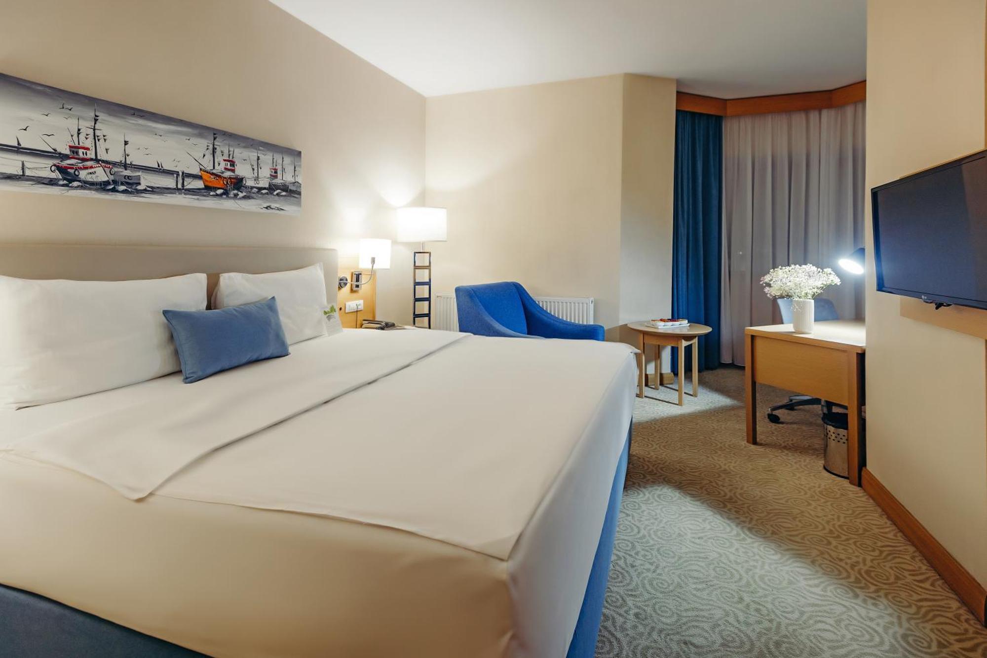 Dedeman Oskemen Tavros Hotel Ustʼ-Kamenogorsk Εξωτερικό φωτογραφία