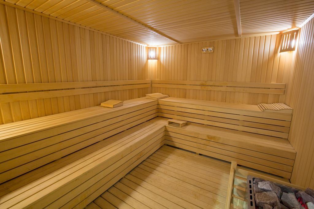 Dedeman Oskemen Tavros Hotel Ustʼ-Kamenogorsk Εξωτερικό φωτογραφία A modern Finnish sauna