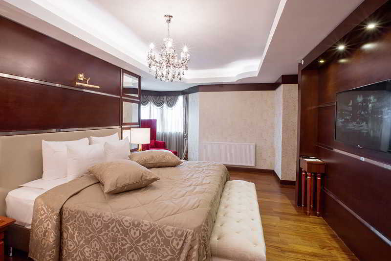 Dedeman Oskemen Tavros Hotel Ustʼ-Kamenogorsk Εξωτερικό φωτογραφία Suite